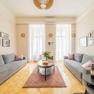 rumbach-residence.inbudapesthotels.com/